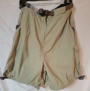 Women's cargo shorts size large